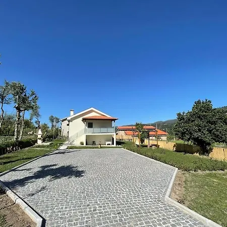 Quinta Da Lagoa - Geres * Терраш-ди-Бору